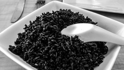 Türkiye'de kimse yüzüne bakmıyor oysa tam bir şifa deposu: Kalp krizi ve kanseri vücuttan uzaklaştırıyor. Bunu yiyen hastalık nedir bilmiyor