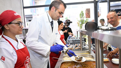 4 çeşit yemek sadece 40 TL! Kent Lokantası'nın son şubesi Şişli'de açıldı. Günlük bin kişilik yemek kapasitesine sahip