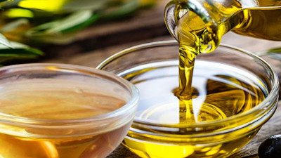 Sirke ve zeytinyağını karıştırıp içende o sorundan eser kalmıyormuş: Sirke ve zeytinyağı karışımı neye iyi gelir?