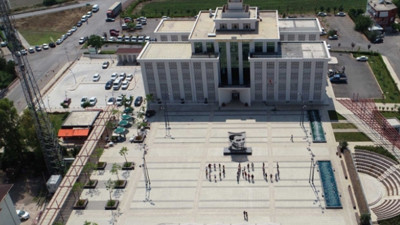 CHP'li belediyenin şirketine 70 milyon liralık borç nedeniyle haciz kondu