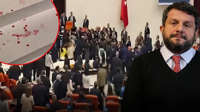Meclis'te kan aktı, Ahmet Şık'a yumruk! TBMM'de Can Atalay oturumu başladı, Ahmet Şık'ın konuşması sonrası ortalık karıştı! Oturuma Özgür Özel ayağı sargılı olarak katıldı, MHP oturuma katılmadı