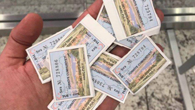 Yeni yurt dışı harç pulları yürürlüğe girdi: 500 liraya yükselen harç pulunu daha önce alanlar ne yapacak? Eski yurt dışı harç pulları kullanılabiliyor mu?