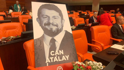 AYM'nin Can Atalay kararı Meclis'te okundu. AK Parti, Gülizar Biçer'in Meclis Başkanvekilliği görevinden alınmasını talep etti