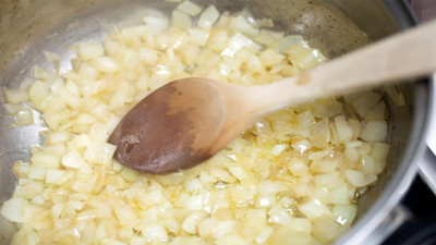 Soğan ve sarımsağı sakın birlikte pişirip yemeyin: Bilmeden sağlığımızla oynuyormuşuz. Soğan ve sarımsak birlikte yenir mi?