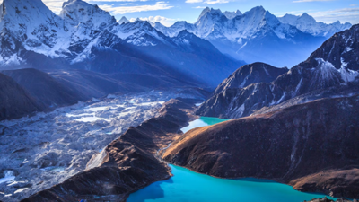 7 bin metre yükseklikte kayboldular. Himalayalar'a çıkan dağcılar Fay Manners ve Michelle Dvorak'tan haber alınamıyor