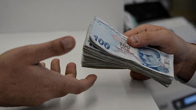 Emeklilik sistemi değişiyor mu? AK Parti'den emekli maaşına ilişkin açıklama geldi