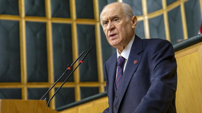 MHP Lideri Bahçeli DEM Partililerle neden tokalaştığını açıkladı: Milli birlik ve kardeşlik için