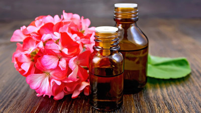 Aktarlarda kapış kapış satılmaya başladı: Kepek, kaşıntı ne varsa yok ediyor saç dökülmesini durduruyor