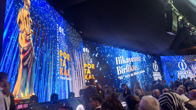 61. Uluslararası Antalya Altın Portakal Film Festivali Ulusal Yarışma Ödülleri... En İyi Kadın Oyuncu Ödülünü alan Nur Sürer: Çocuklardan, kadınlardan ve hayvanlardan elinizi çekin