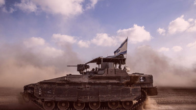 Lübnan'da İsrail tankları, Birleşmiş Milletler üssüne girdi