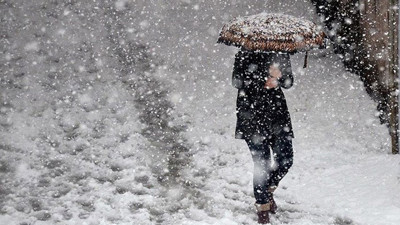 Kar kapıya dayandı. Kışlıklarınızı çıkarın! Meteoroloji Uzmanı Orhan Şen tarih verdi. Ekim ayı içerisinde sürpriz var