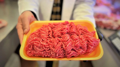 Kıyma ve sucukta mide bulandıran mekanik hile! Görmeden sakın almayın