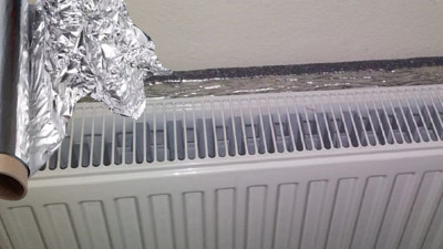 Faturayı düşürüyor evi sıcacık yapıyor: Petek arkasına alüminyum folyo koymak işe yarar mı?