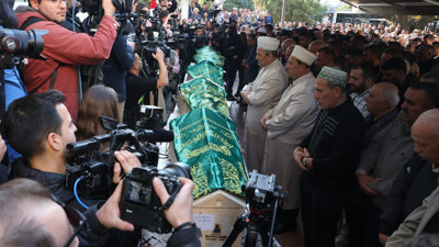 İzmir Türkiye'nin kalbine ateş düşürdü! 5 minik kardeşe çok acı veda