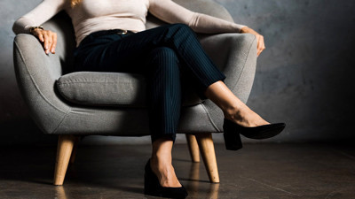 Bacak bacak üstüne atmanın zararları nedir, tehlikesi var mı?