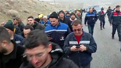 Çayırhan maden işçileri Ankara'ya yürüyüş başlattı!