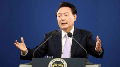 Güney Kore'de kriz: Sıkıyönetim ilan edildi! Devlet Başkanı canlı yayında açıkladı