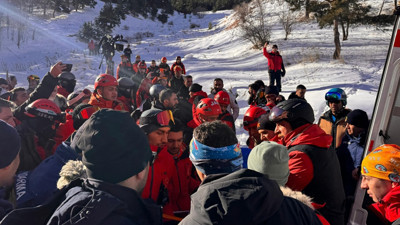 SONDAKİKA... Palandöken'de Judo Milli Takımı'nın tırmanışı sırasında çığ düştü. Acı haberi Erzurum Valisi paylaştı. Emre Yazgan hayatını kaybetti