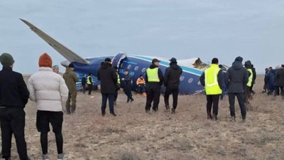 Son Dakika.... Kazakistan'da yolcu uçağı düştü! Uçakta 62 yolcu ve 5 mürettebat bulunuyordu. Uçağın düşme nedeni belli oldu