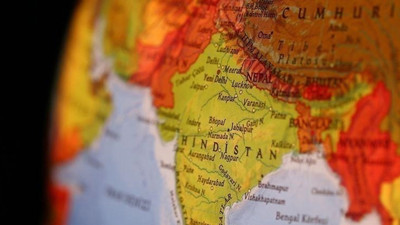 Hindistan'da tapınakta izdiham: 6 ölü