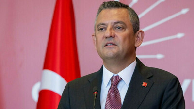 Erdoğan turpun büyüğü heybede demişti. Özgür Özel'den dikkat çeken yanıt: Turpun büyüğü sandıkta