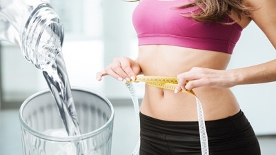 Suya 1 kaşık ekleyip içen cayır cayır yağ yakıyor: Yemeklerden önce içmek yetiyor