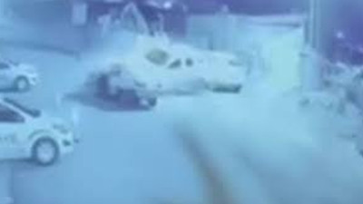 Artvin'de cip ile otomobilin kafa kafaya çarpıştığı feci kaza kamerada