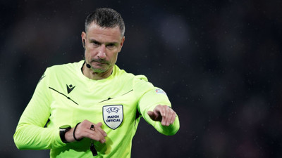 Derbide kartlar havada uçuşabilir! Slavko Vincic'in bu seneki performansına ait dikkat çeken detaylar