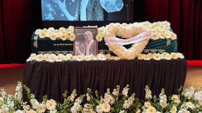 Usta sanatçı Edip Akbayram'a veda: Son yolculuğuna uğurlandı