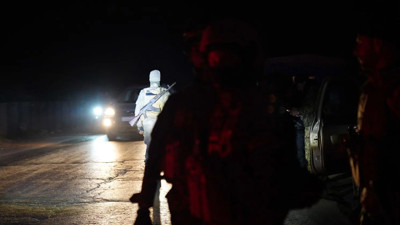 Suriye'de çatışmalar alevlendi! Onlarca kişi öldü, sokağa çıkma yasağı ilan edildi