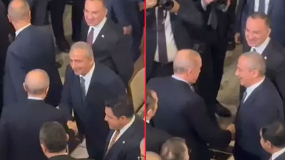 Cumhurbaşkanı Erdoğan, Sırrı Süreyya Önder ile tokalaşıp sohbet etti