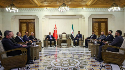 Son Dakika... Türkiye'den Suriye'ye kritik ziyaret! Bakan Fidan, Bakan Güler ve MİT Başkanı Kalın Şam'da