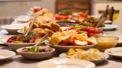 Kritik uyarı: İftarda yenilen yemeği sahurda da yiyenler dikkat