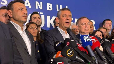 Son Dakika... Özgür Özel'den Saraçhane'de Ekrem İmamoğlu açıklaması! Operasyonların nedenini açıkladı, 23 Mart kararını duyurdu