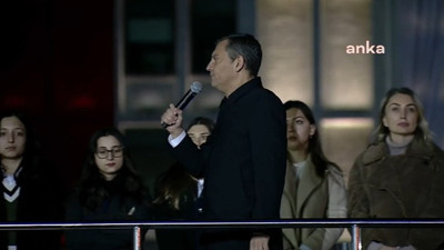 Özgür Özel bir kez daha Saraçhane'de konuştu: Burayı kayyuma vermeyeceğiz