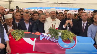 Volkan Konak'ın yeni vasiyeti yerine getirildi! Kuzeyin Oğlu'na unutulmaz veda... Trabzonspor forması, mimoza çiçekleri...