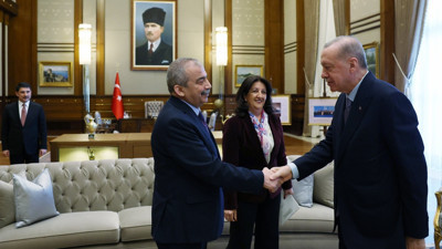 13 yıl sonra ilk temastan görüntüler! Cumhurbaşkanı Erdoğan ve DEM Parti heyeti görüştü