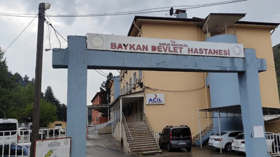 Düğün yolunda feci kaza:  4 yaşındaki Ceren öldü, 4 yaralı