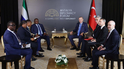 Cumhurbaşkanı Erdoğan'dan ADF'de diplomasi trafiği