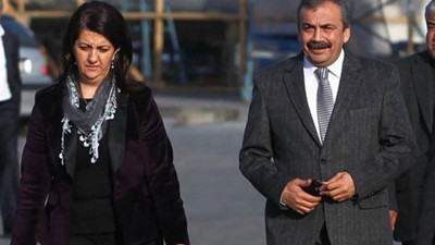 Çok yaralısın biliyorum.. Pervin Buldan'dan Duygu Dolu Sırrı Süreyya Önder Paylaşımı: Bu yolda beni, bizi yalnız bırakmayacağını biliyorum