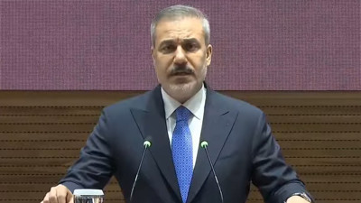 Dışişleri Bakanı Hakan Fidan'dan PKK ve YPG açıklaması! Silahları bırakmalarını bekliyoruz