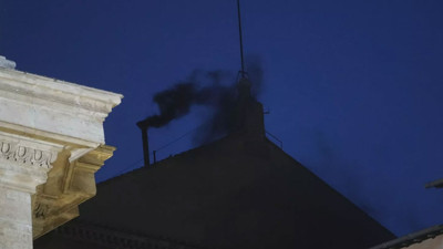 Vatikan'da seçim! Papa ilk oturumda seçilemedi