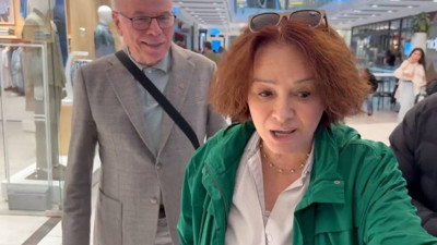 Müjde Ar kendisini çeken gazetecilerle tartıştı: Özür dileyeceksin