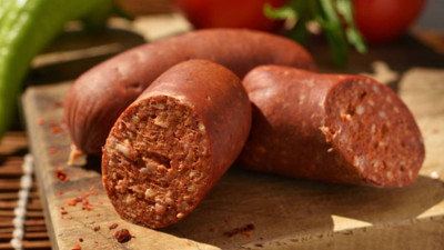 Bakanlık 4 sucuk markasını ifşa etti! Marketlerden toplatılıyor