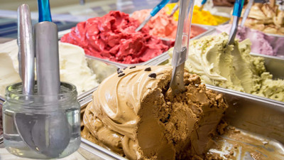 Açık dondurma satın alanlara uyarı: Suda bekletilen dondurma kaşıklarına dikkat