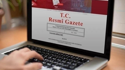 Adalet Bakanlığı'nda, Cumhurbaşkanlığında değişiklik! Resmi Gazete'de yayımlandı. Kamu düzeninde yeni kararlar