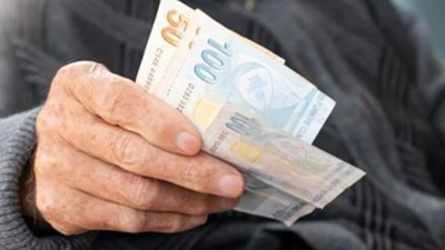 Milyonlarca emekliyi yakından ilgilendiriyor: Bayram ikramiyesine zam yapılacak mı? Uzman isim açıkladı