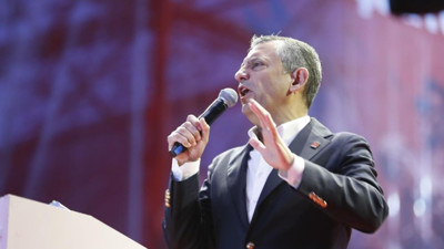 Özgür Özel'den Gündoğdu Meydanı'nda dikkat çeken mesajlar: Gençlere yasaksız, vizesiz Türkiye’yi kuracağız