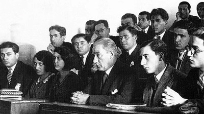 Kurtuluşun simgesi 19 Mayıs! Atatürk'ü Anma, Gençlik ve Spor Bayramı kutlu olsun!