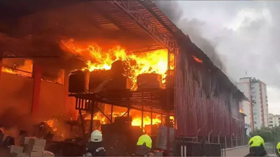 Mersin'de feci fabrika yangını! TOMA'ların destek olduğu yangın söndürüldü